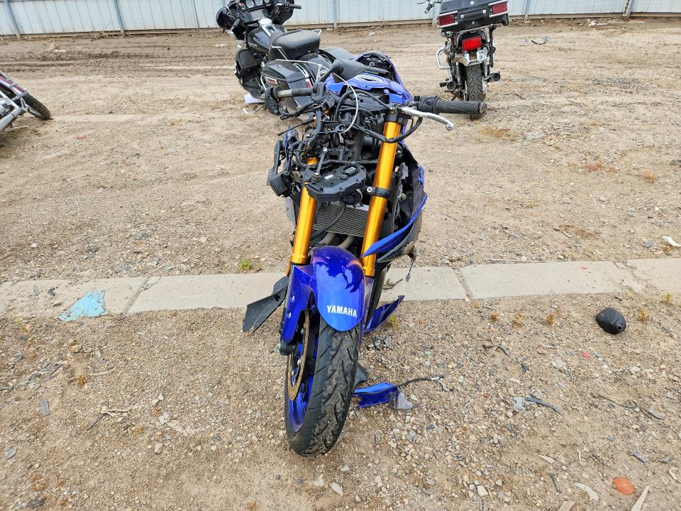 54328246 :رقم المزاد ، MH3RH17Y5KK001610 vin ، 2019 Yamaha Yzfr3 مزاد بيع