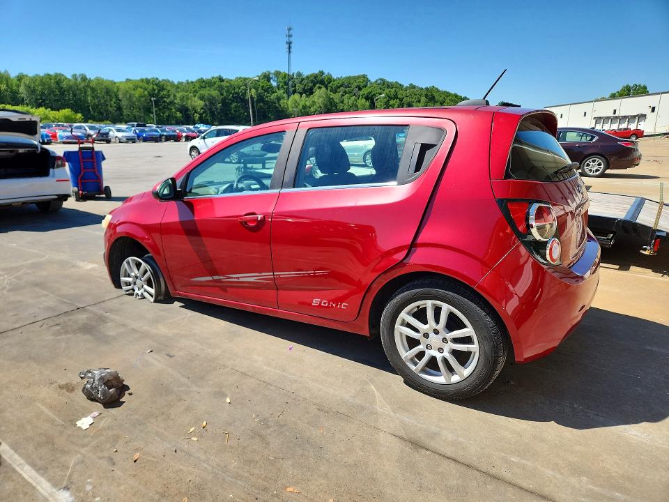 2015 Chevrolet Sonic მანქანა იყიდება აუქციონზე, vin: 1G1JC6SH1F4127321, აუქციონის ნომერი: 52932576