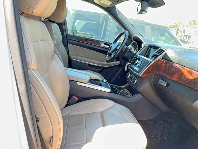 Продажа на аукционе авто 2014 Mercedes-benz Gl, vin: 4JGDF7CE1EA304161, номер лота: 53968316