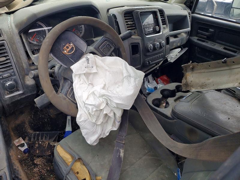 53023246 :رقم المزاد ، 3C63RRGL3GG180451 vin ، 2016 Ram 3500 مزاد بيع