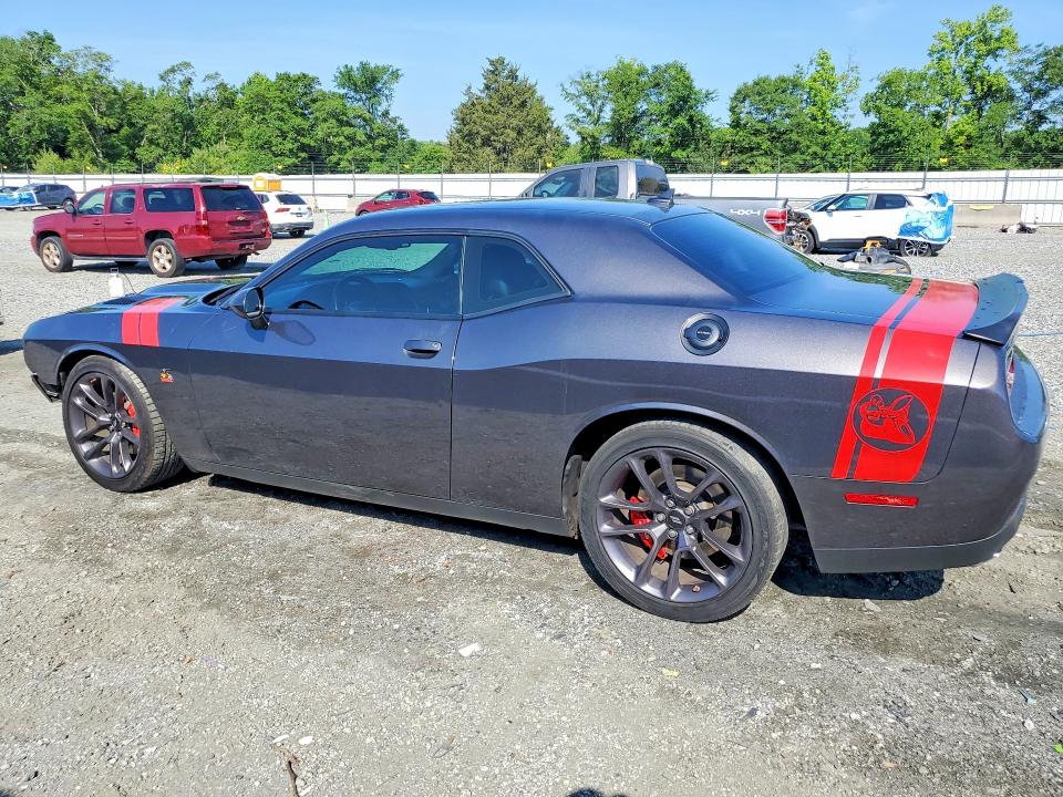 53890336 :رقم المزاد ، 2C3CDZFJ7NH160227 vin ، 2022 Dodge Challenger مزاد بيع