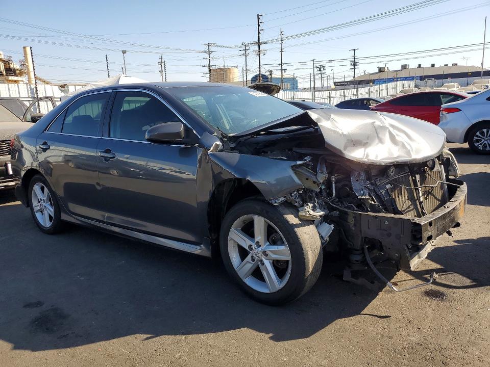 54336806 :رقم المزاد ، 4T1BF1FK4CU053394 vin ، 2012 Toyota Camry مزاد بيع