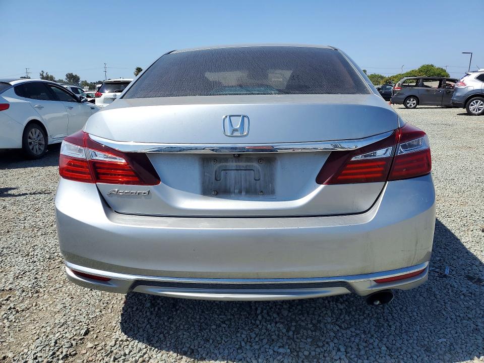 54890226 :رقم المزاد ، 1HGCR2F31HA012018 vin ، 2017 Honda Accord مزاد بيع