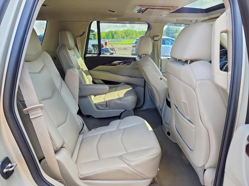 52431356 :رقم المزاد ، 1GYS4CKJXFR205201 vin ، 2015 Cadillac Escalade مزاد بيع