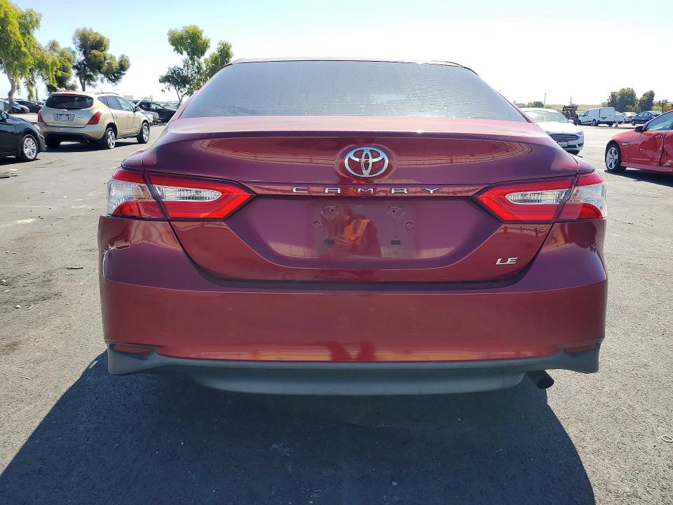 2018 Toyota Camry მანქანა იყიდება აუქციონზე, vin: 4T1B11HK9JU548974, აუქციონის ნომერი: 54535076