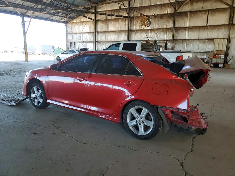 52915356 :رقم المزاد ، 4T1BF1FK6EU805566 vin ، 2014 Toyota Camry مزاد بيع