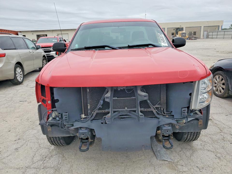 54063076 :رقم المزاد ، 1GCNCSEA1DZ364388 vin ، 2013 Chevrolet Silverado مزاد بيع