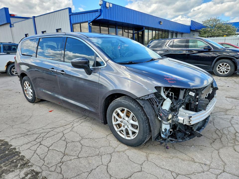 Продаж на аукціоні авто 2019 Chrysler Pacifica, vin: 2C4RC1CGXKR701117, номер лоту: 51785276