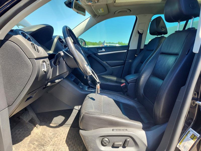 54504696 :رقم المزاد ، WVGBV7AX2DW556890 vin ، 2013 Volkswagen Tiguan مزاد بيع