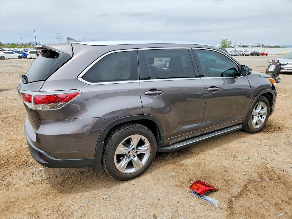 52506866 :رقم المزاد ، 5TDYKRFH1FS087590 vin ، 2015 Toyota Highlander مزاد بيع