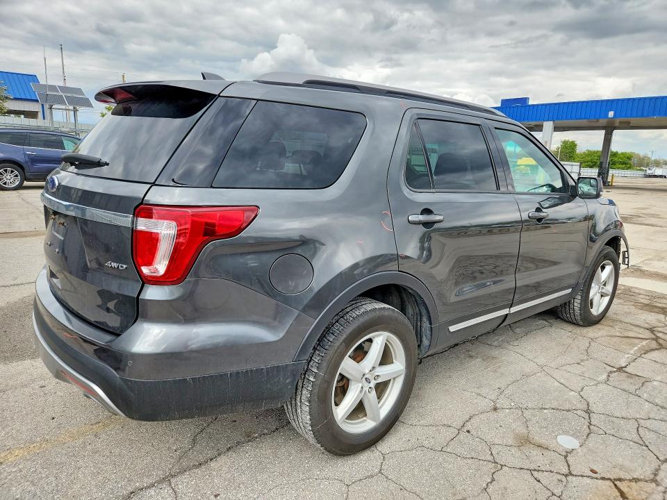 51990456 :رقم المزاد ، 1FM5K8D82HGA85520 vin ، 2017 Ford Explorer مزاد بيع