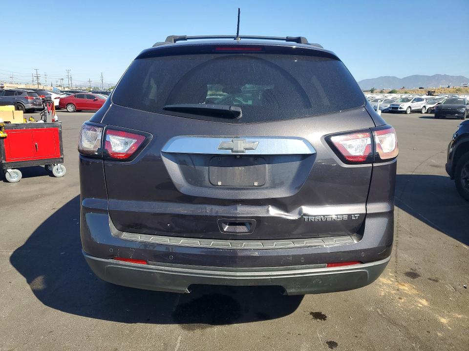 53226756 :رقم المزاد ، 1GNKRHKD1FJ352091 vin ، 2015 Chevrolet Traverse مزاد بيع