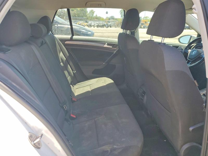 53119056 :رقم المزاد ، WVWKR7AU8HW950561 vin ، 2017 Volkswagen E-golf مزاد بيع