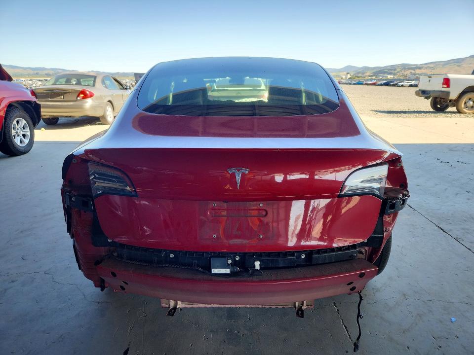 Продажа на аукционе авто 2018 Tesla Model 3, vin: 5YJ3E1EA6JF118210, номер лота: 54142636