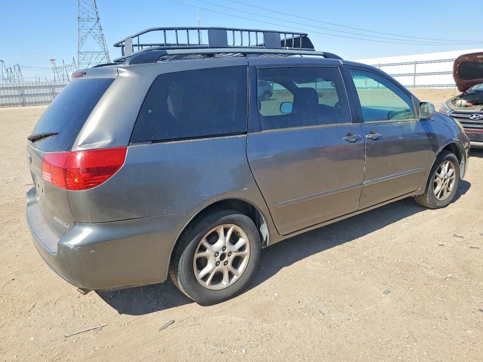 2004 Toyota Sienna მანქანა იყიდება აუქციონზე, vin: 5TDZA22C74S095392, აუქციონის ნომერი: 52884436