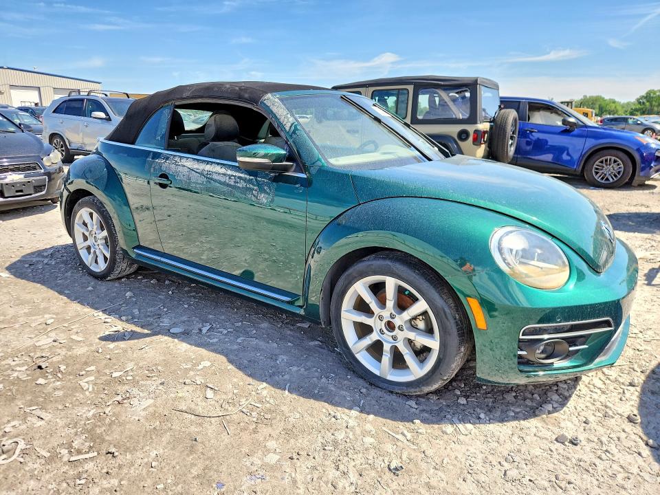 55030686 :رقم المزاد ، 3VW5DAAT0JM502351 vin ، 2018 Volkswagen Beetle مزاد بيع