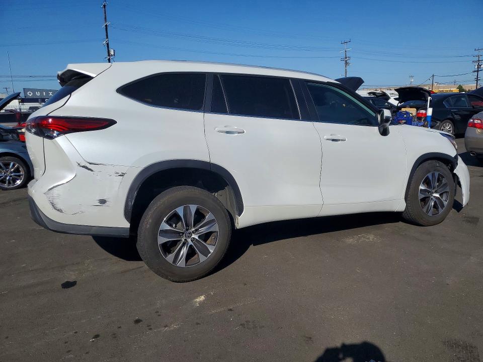Продажа на аукционе авто 2023 Toyota Highlander, vin: 5TDKDRAH6PS024820, номер лота: 52270936
