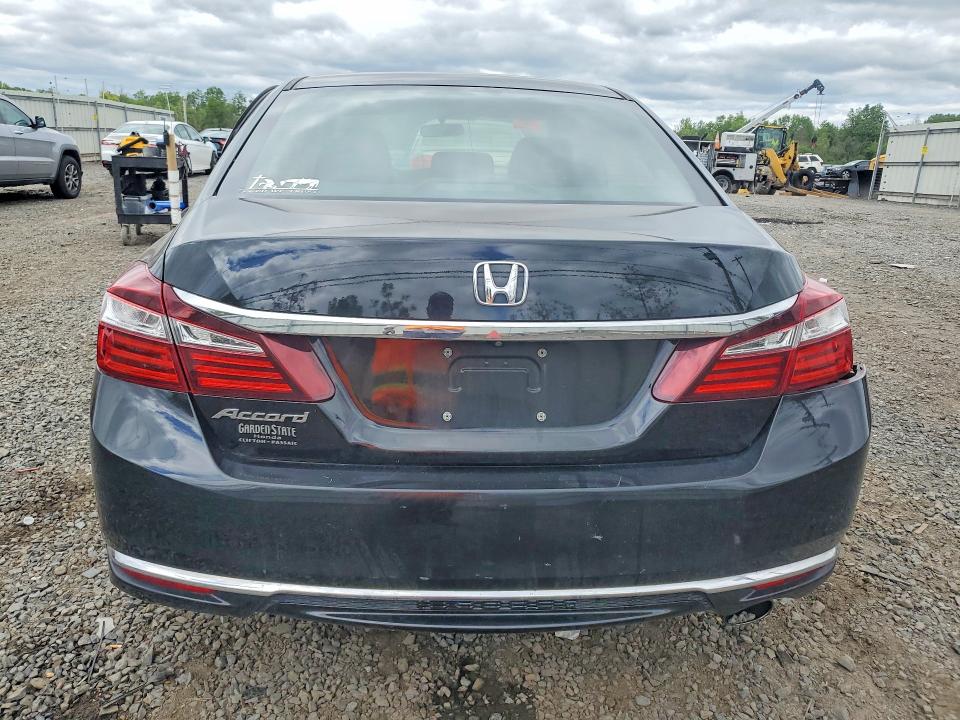 2017 Honda Accord მანქანა იყიდება აუქციონზე, vin: 1HGCR2F39HA293954, აუქციონის ნომერი: 52948126