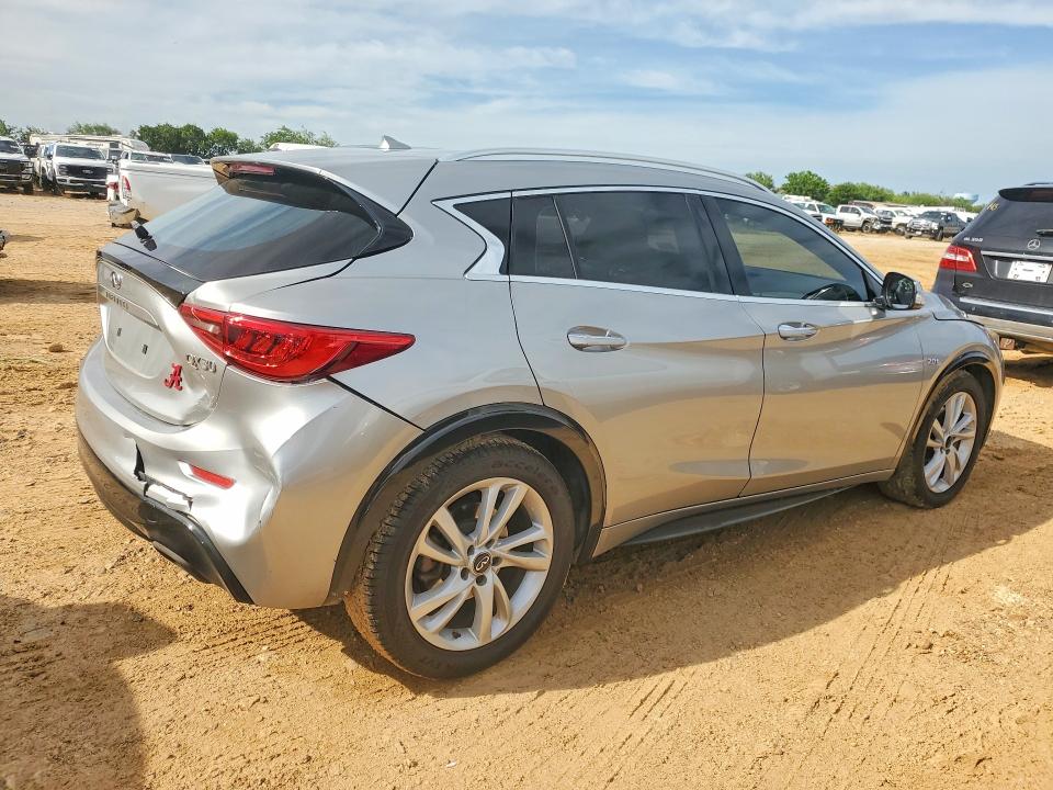54552436 :رقم المزاد ، SJKCH5CP1KA010655 vin ، 2019 Infiniti Qx30 مزاد بيع
