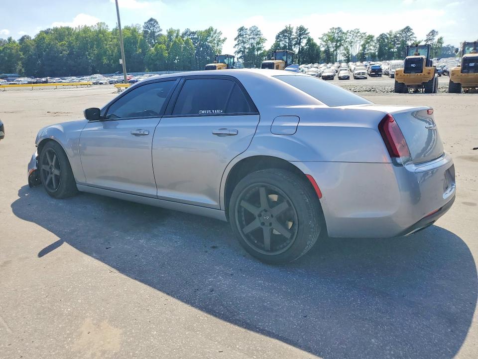 2016 Chrysler 300 მანქანა იყიდება აუქციონზე, vin: 2C3CCABG9GH223975, აუქციონის ნომერი: 53714186