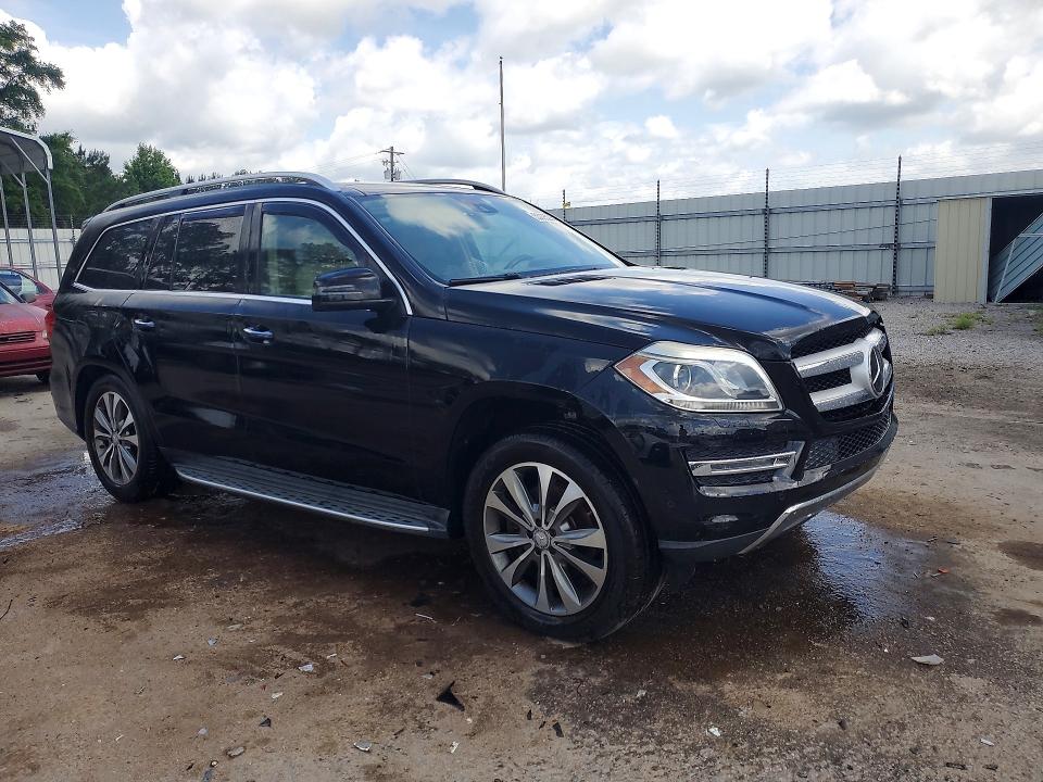 55005396 :رقم المزاد ، 4JGDF6EE4FA478086 vin ، 2015 Mercedes-benz Gl مزاد بيع
