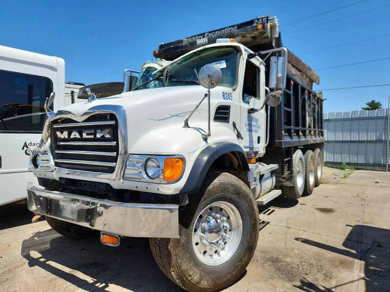Продаж на аукціоні авто 2003 Mack 700 Ct, vin: 1M2AG11C33M003143, номер лоту: 54970836