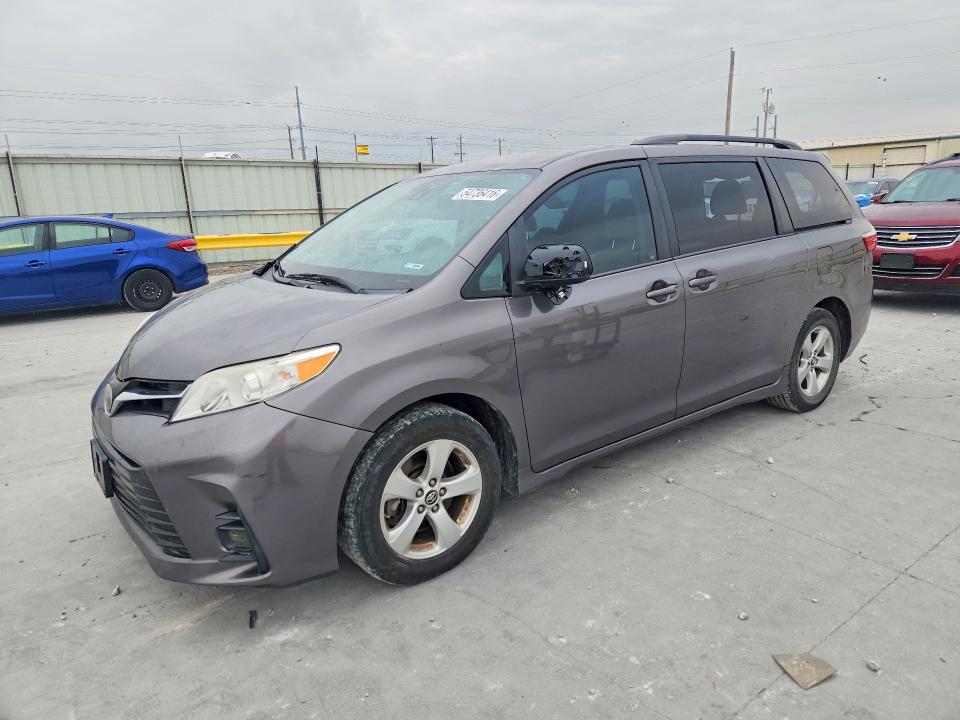 Продажа на аукционе авто 2018 Toyota Sienna, vin: 5TDKZ3DC8JS921997, номер лота: 54736416