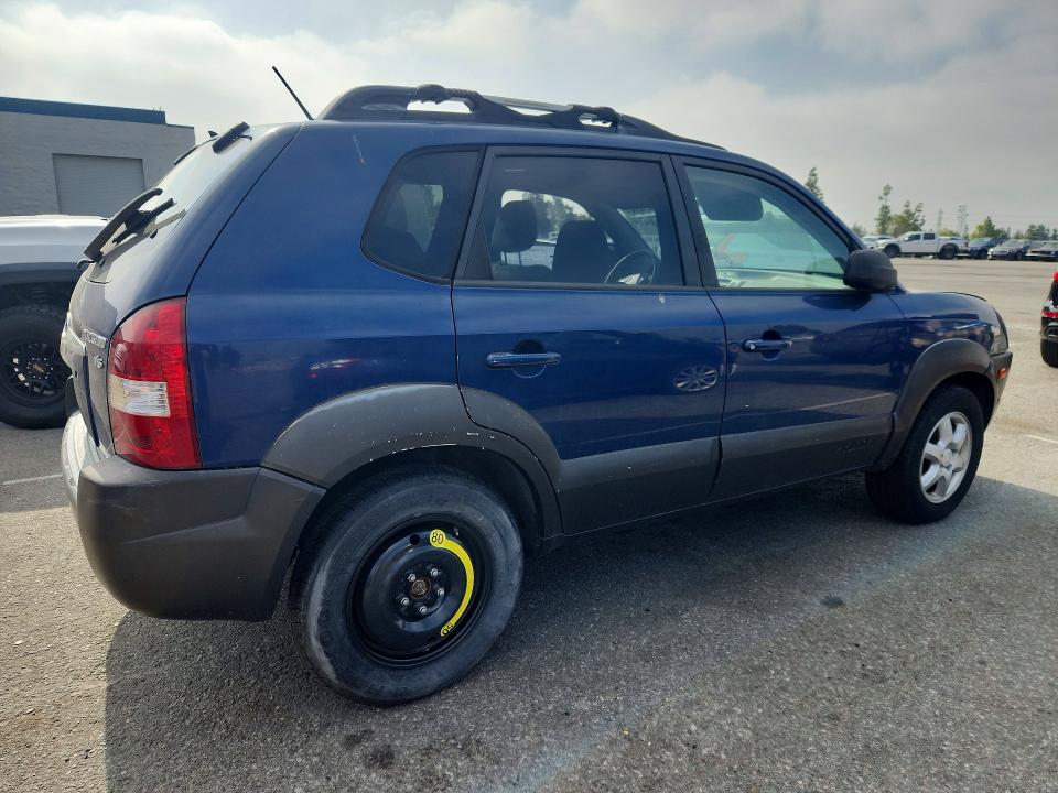 2005 Hyundai Tucson მანქანა იყიდება აუქციონზე, vin: KM8JN72D15U192605, აუქციონის ნომერი: 54621256