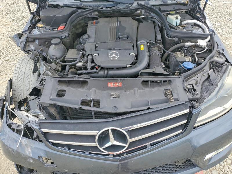 2013 Mercedes-benz C მანქანა იყიდება აუქციონზე, vin: WDDGF4HB6DA865071, აუქციონის ნომერი: 54551776