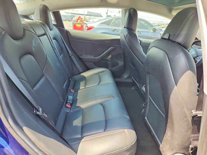 53102236 :رقم المزاد ، 5YJ3E1EB0JF130751 vin ، 2018 Tesla Model 3 مزاد بيع