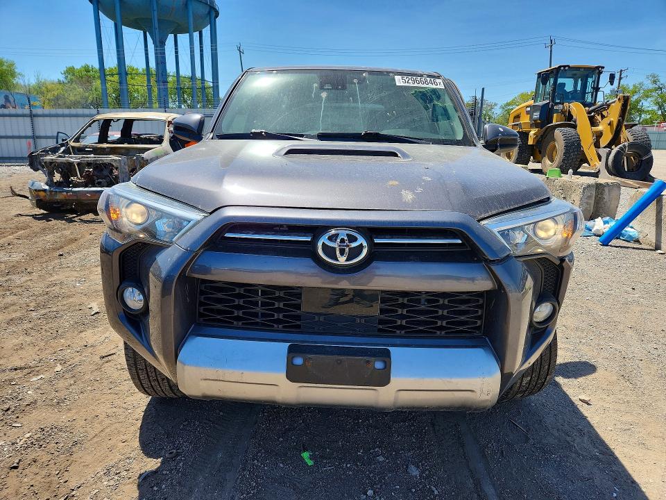 52966846 :رقم المزاد ، JTEBU5JR3L5775872 vin ، 2020 Toyota 4runner مزاد بيع