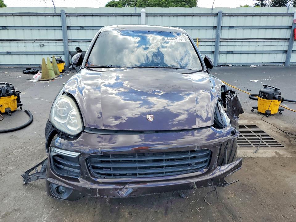 53883676 :رقم المزاد ، WP1AA2A2XHKA91838 vin ، 2017 Porsche Cayenne مزاد بيع
