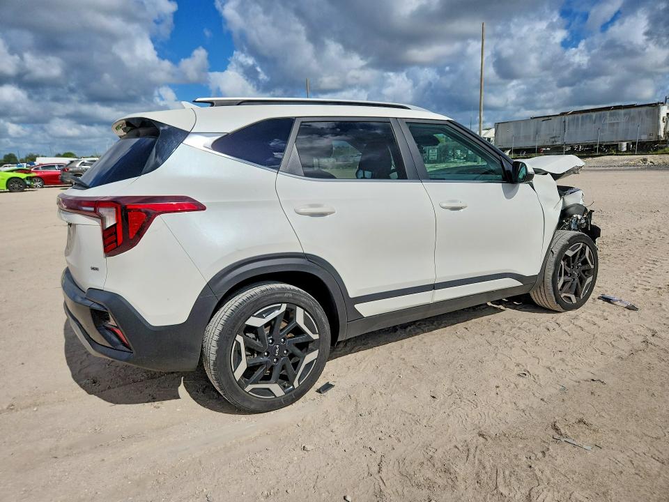 Продажа на аукционе авто 2024 Kia Seltos, vin: KNDETCA77R7490645, номер лота: 54471526