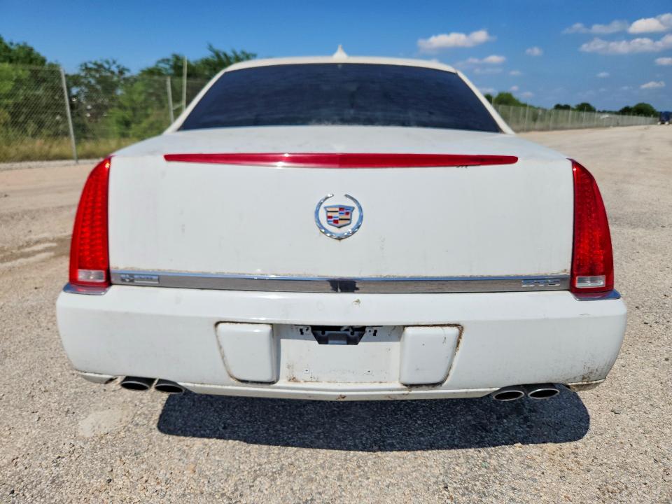 54528776 :رقم المزاد ، 1GE9K9C61BU550087 vin ، 2011 Cadillac Professional Chassis مزاد بيع