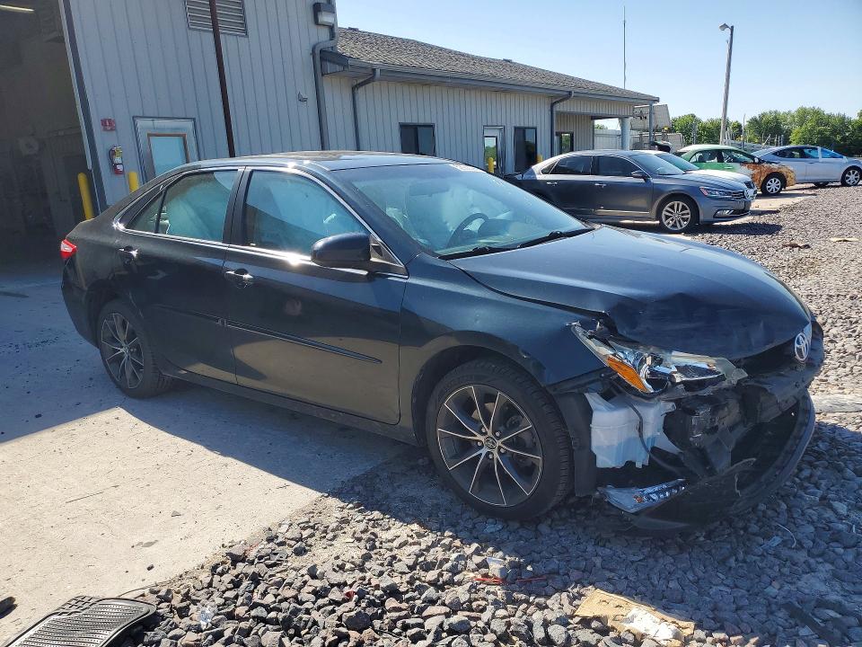 52938266 :رقم المزاد ، 4T1BF1FK8FU109812 vin ، 2015 Toyota Camry مزاد بيع