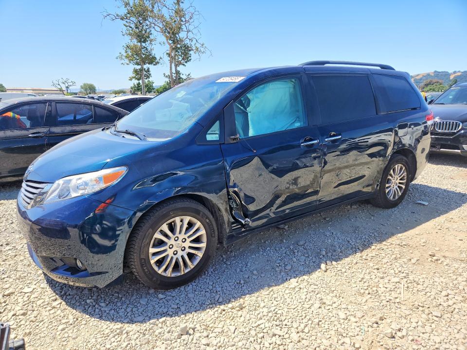 Продажа на аукционе авто 2011 Toyota Sienna, vin: 5TDYK3DC2BS160075, номер лота: 54728466