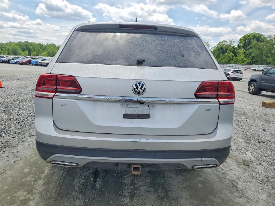 53117226 :رقم المزاد ، 1V2CR2CA9JC589390 vin ، 2018 Volkswagen Atlas مزاد بيع
