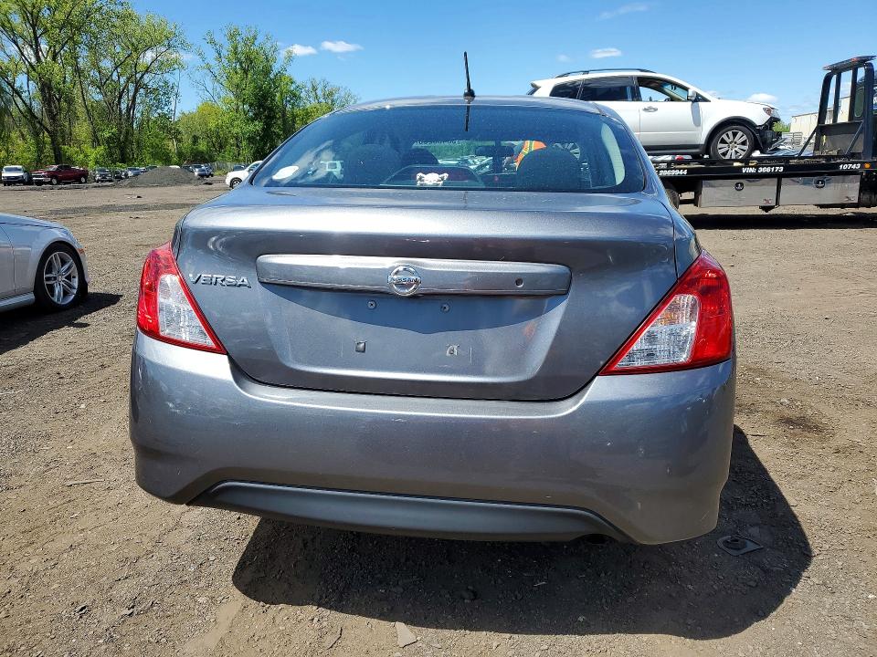 53403236 :رقم المزاد ، 3N1CN7AP2HL818091 vin ، 2017 Nissan Versa مزاد بيع