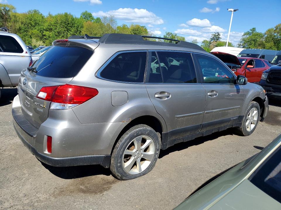 2014 Subaru Outback მანქანა იყიდება აუქციონზე, vin: 4S4BRBLC9E3240875, აუქციონის ნომერი: 53157176