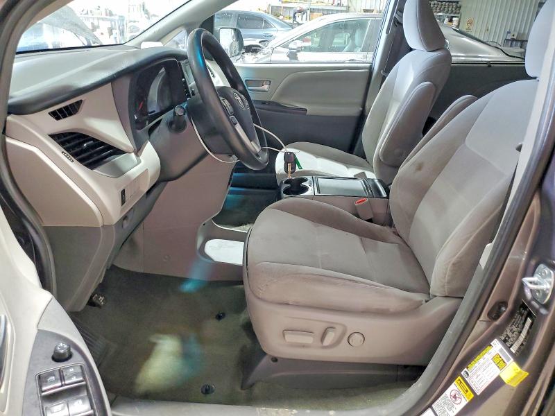 Продаж на аукціоні авто 2017 Toyota Sienna, vin: 5TDJZ3DCXHS163747, номер лоту: 54911166