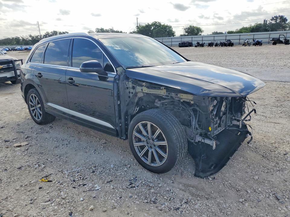 2018 Audi Q7 მანქანა იყიდება აუქციონზე, vin: WA1VAAF76JD045932, აუქციონის ნომერი: 55139036