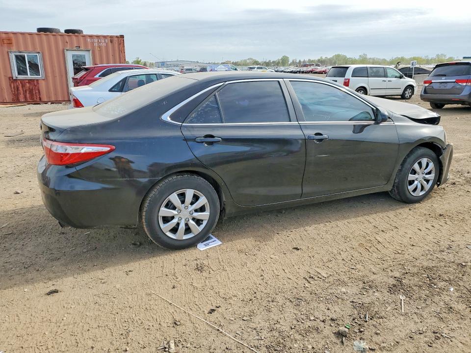 53271086 :رقم المزاد ، 4T4BF1FK2GR517455 vin ، 2016 Toyota Camry مزاد بيع