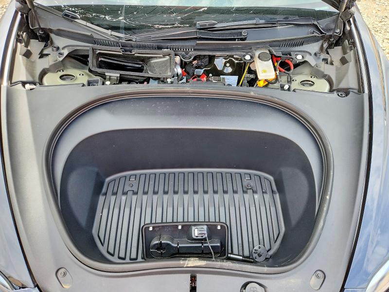 2025 Tesla Model 3 მანქანა იყიდება აუქციონზე, vin: 5YJ3E1EAXSF026695, აუქციონის ნომერი: 55130726