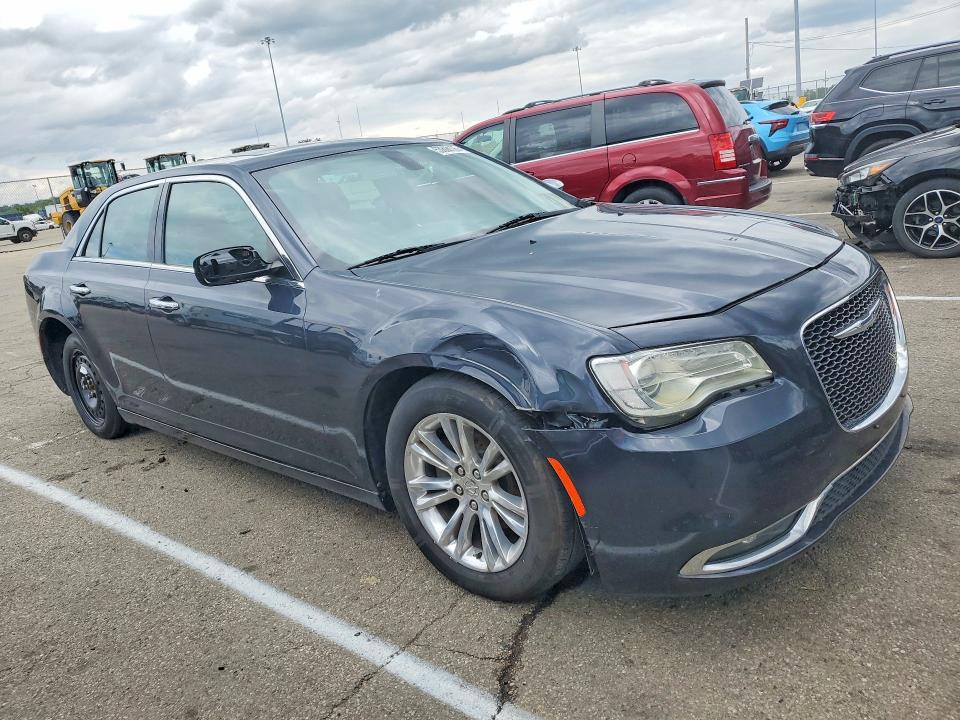 2017 Chrysler 300c მანქანა იყიდება აუქციონზე, vin: 2C3CCAEG1HH552117, აუქციონის ნომერი: 53608196