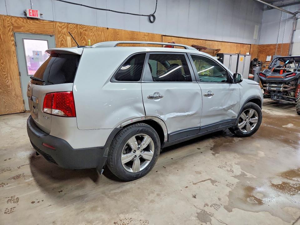 2013 Kia Sorento მანქანა იყიდება აუქციონზე, vin: 5XYKUDA23DG371481, აუქციონის ნომერი: 53805686