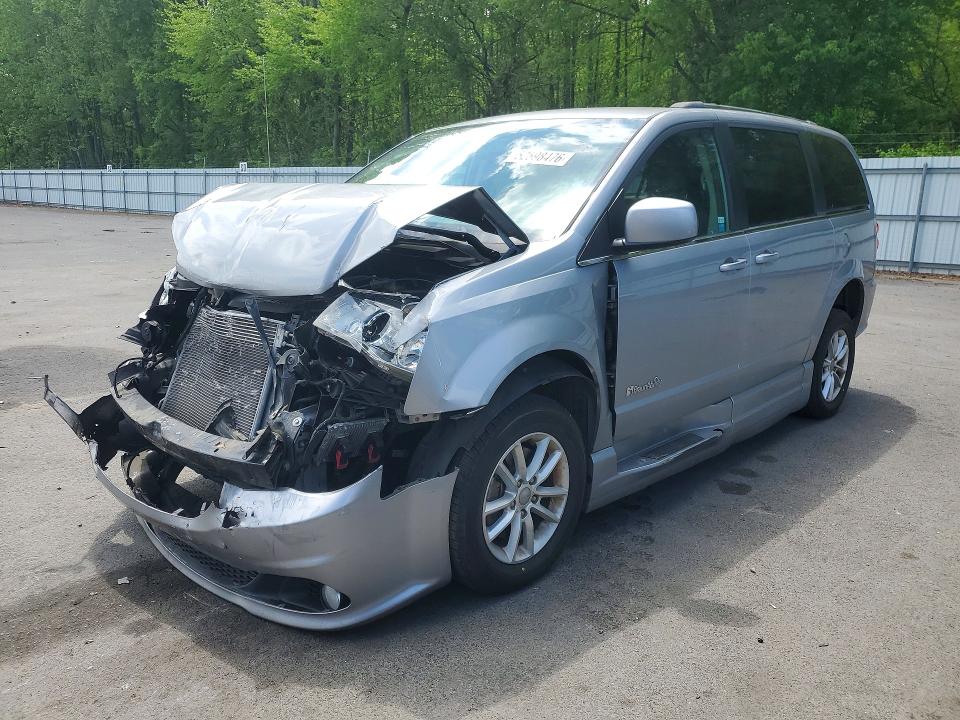 52598476 :رقم المزاد ، 2C4RDGCG6JR266028 vin ، 2018 Dodge Grand Caravan مزاد بيع