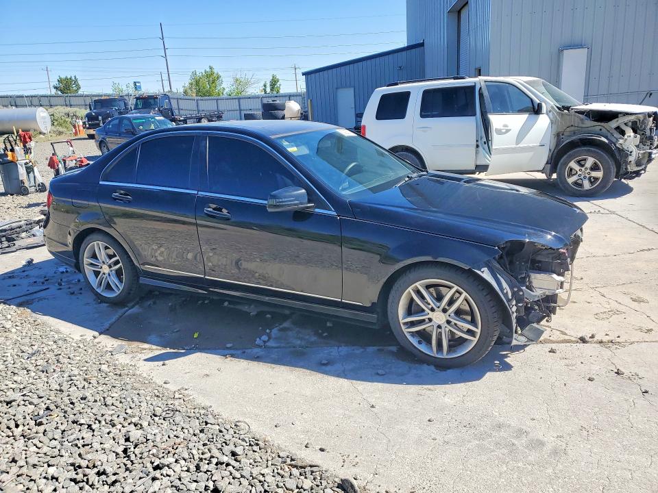 Продаж на аукціоні авто 2013 Mercedes-benz C, vin: WDDGF8AB1DR301489, номер лоту: 53925586