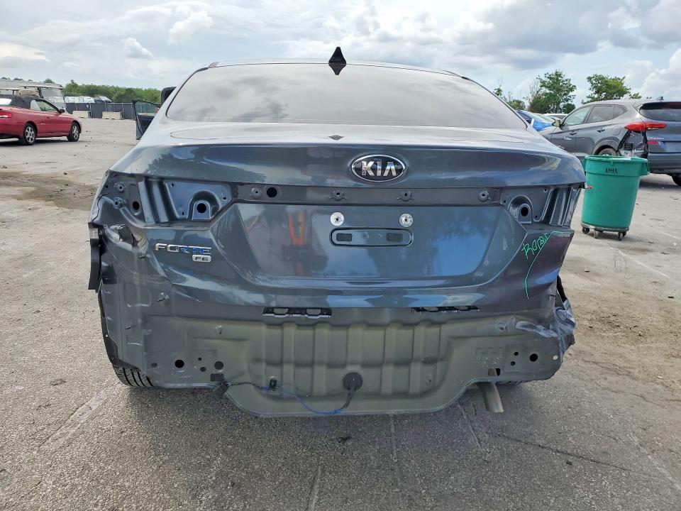 2021 Kia Forte მანქანა იყიდება აუქციონზე, vin: 3KPF24AD9ME376917, აუქციონის ნომერი: 54368456