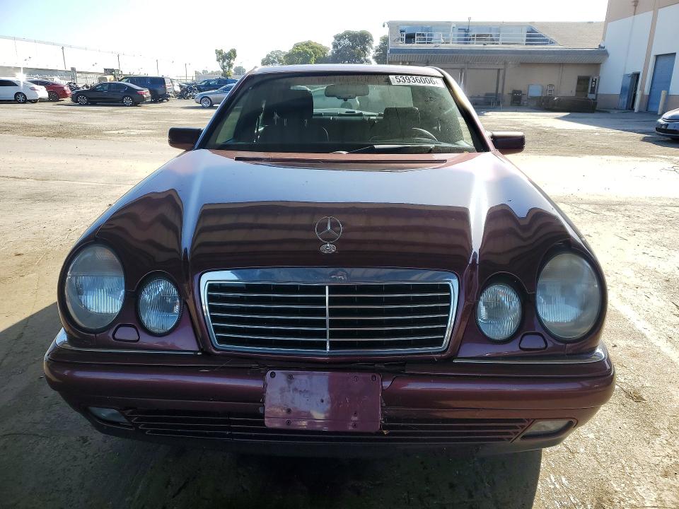 53936006 :رقم المزاد ، WDBJF72F2VA258792 vin ، 1997 Mercedes-benz E مزاد بيع