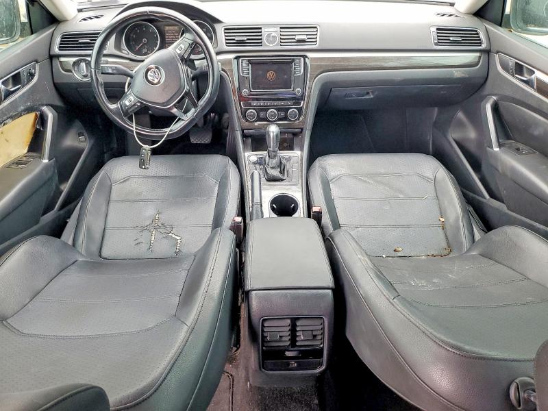 Продажа на аукционе авто 2017 Volkswagen Passat, vin: 1VWBT7A31HC044209, номер лота: 52600846